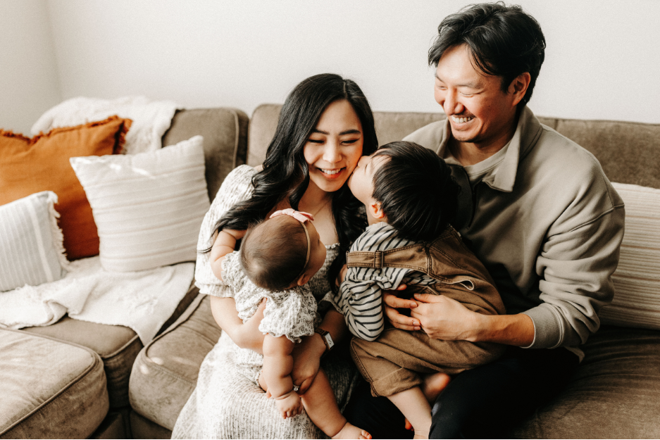 Gốc rễ của việc nuôi dạy con không nằm ở trường học – mà ở chính gia đình